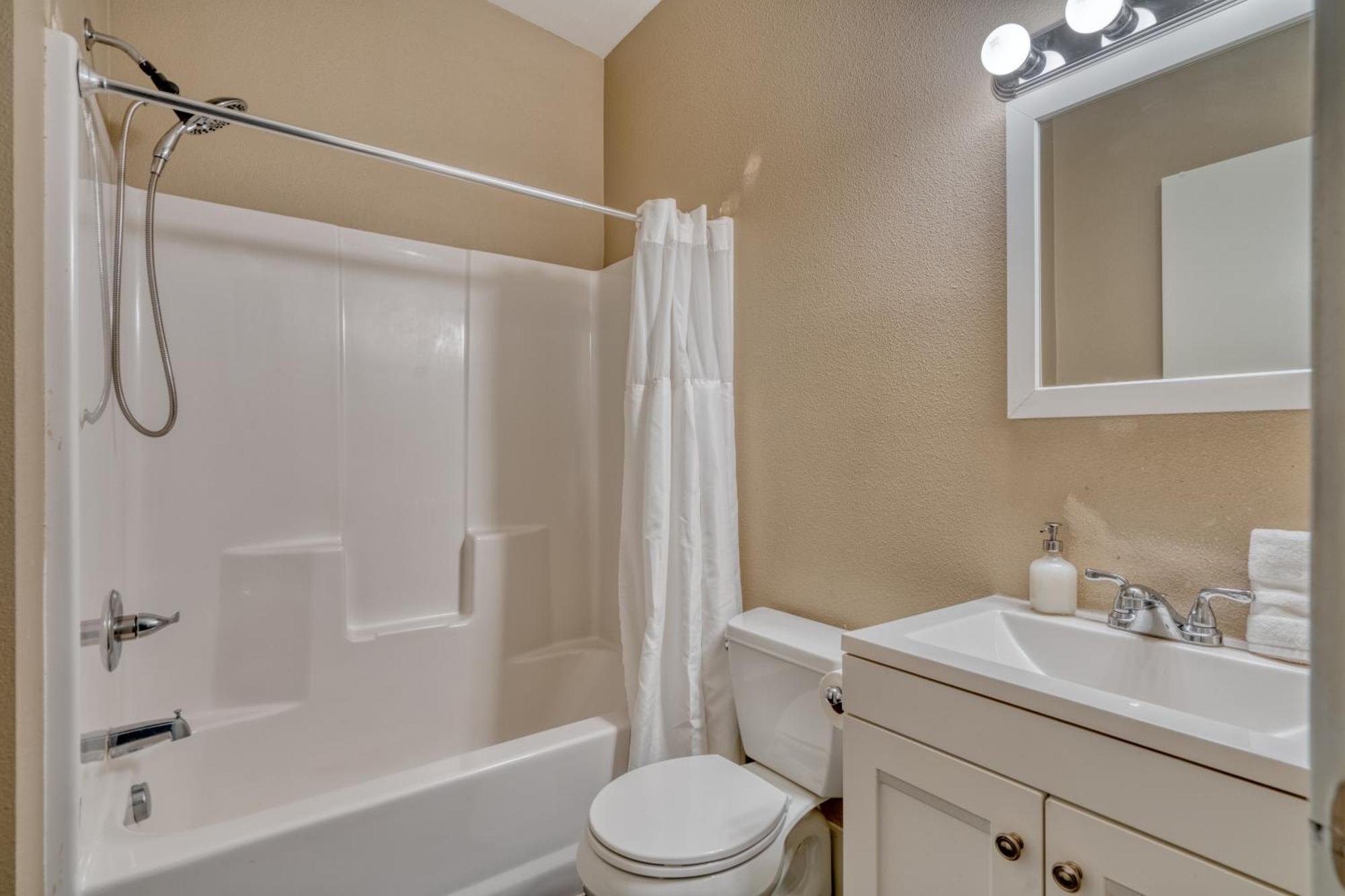 Holiday home Collection - Elegant & Airy 3br 2ba In Ne Portland